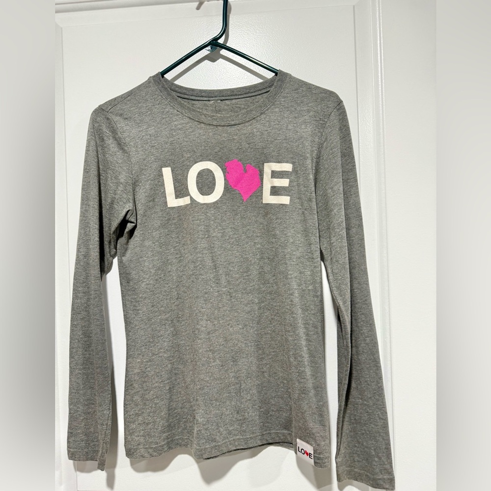 Love Michigan, long sleeve Heather gray tee. Size small. Excellent condition